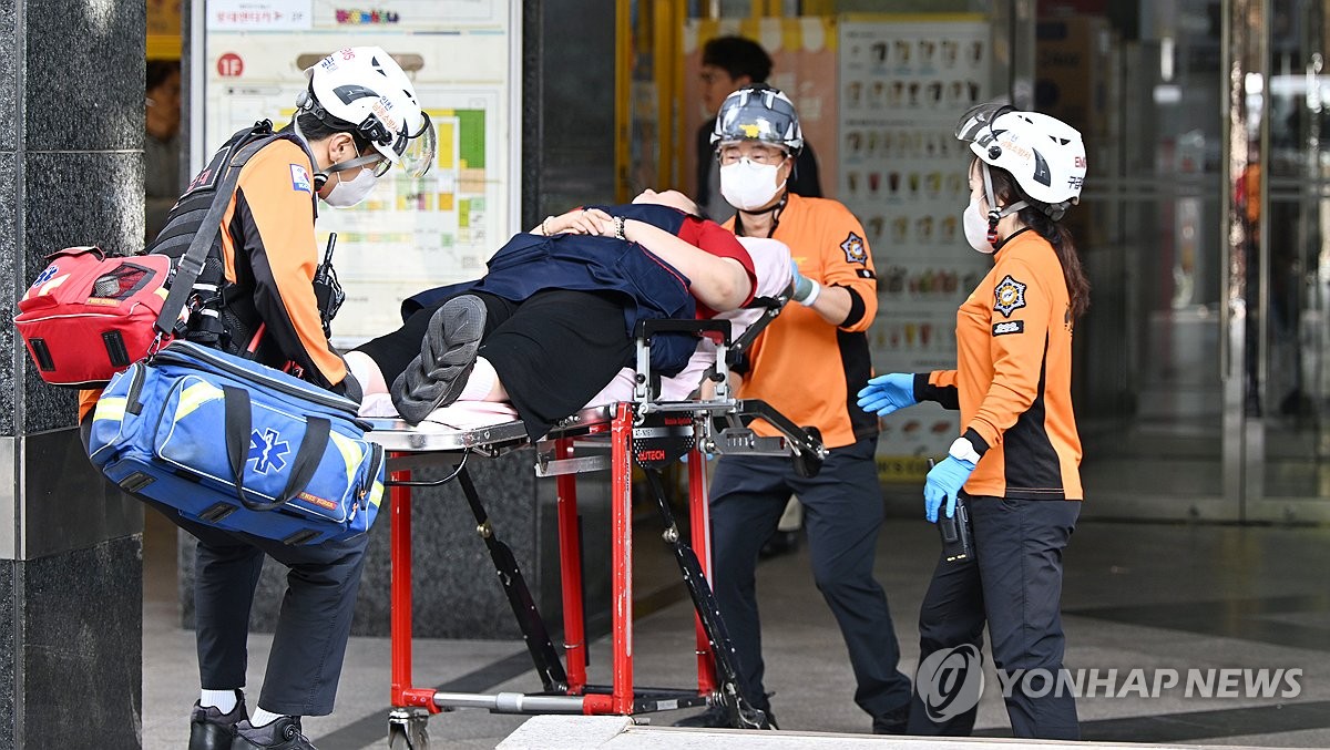 인천 구월동 상업시설서 칼부림…심정지 1명·7명 부상